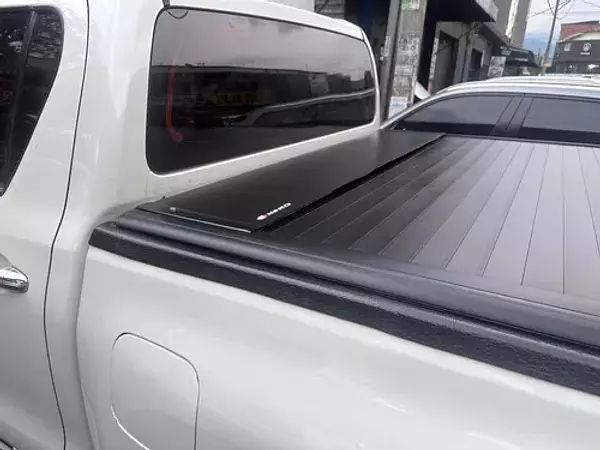 Carpa Rígida Retráctil Manual Keko Toyota Hilux